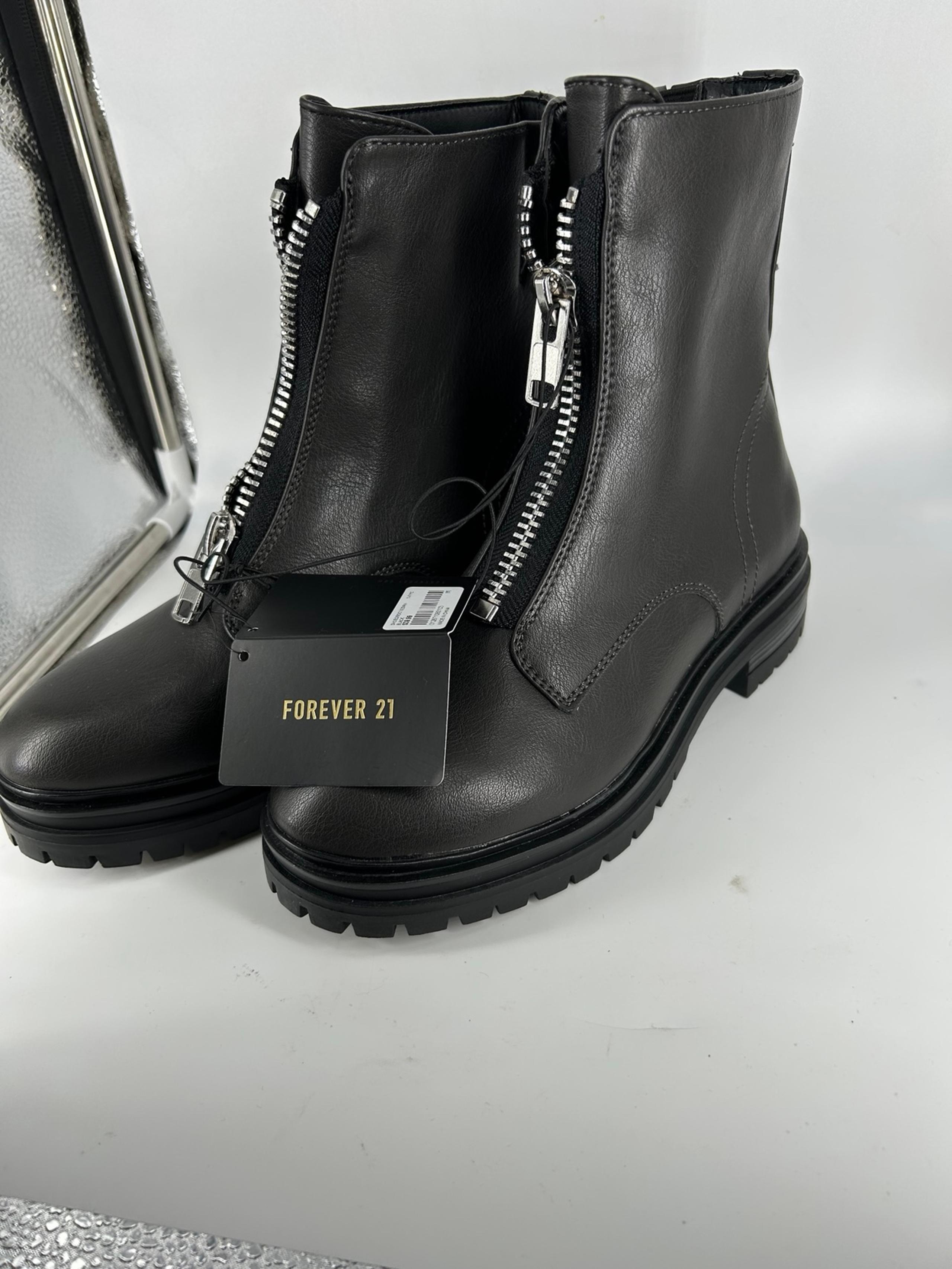 Forever 21 black zippered Boots