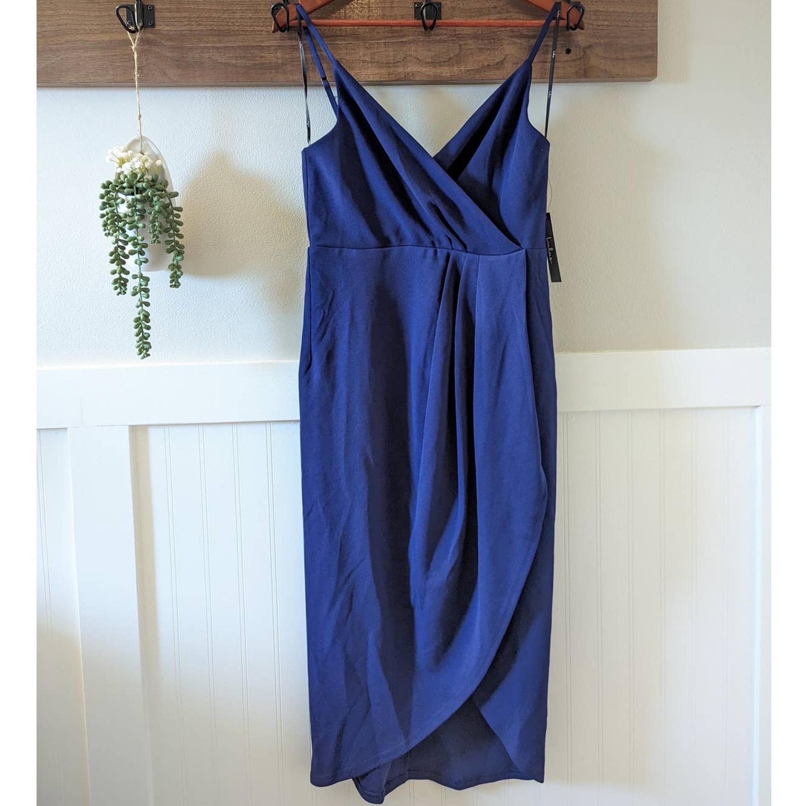 NWT Lulu's Special Guest Navy Blue Surplice Midi Dress size Medium