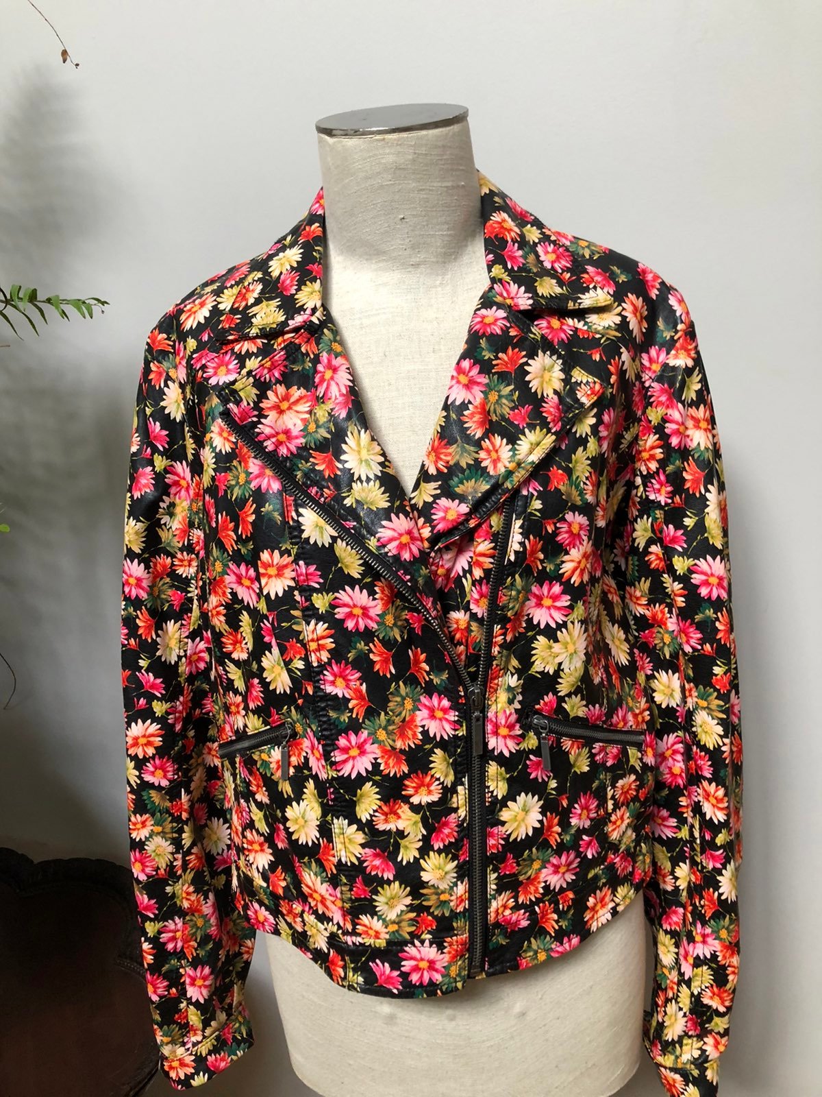 Xhilaration Daisy floral faux leather motorcycle jacket