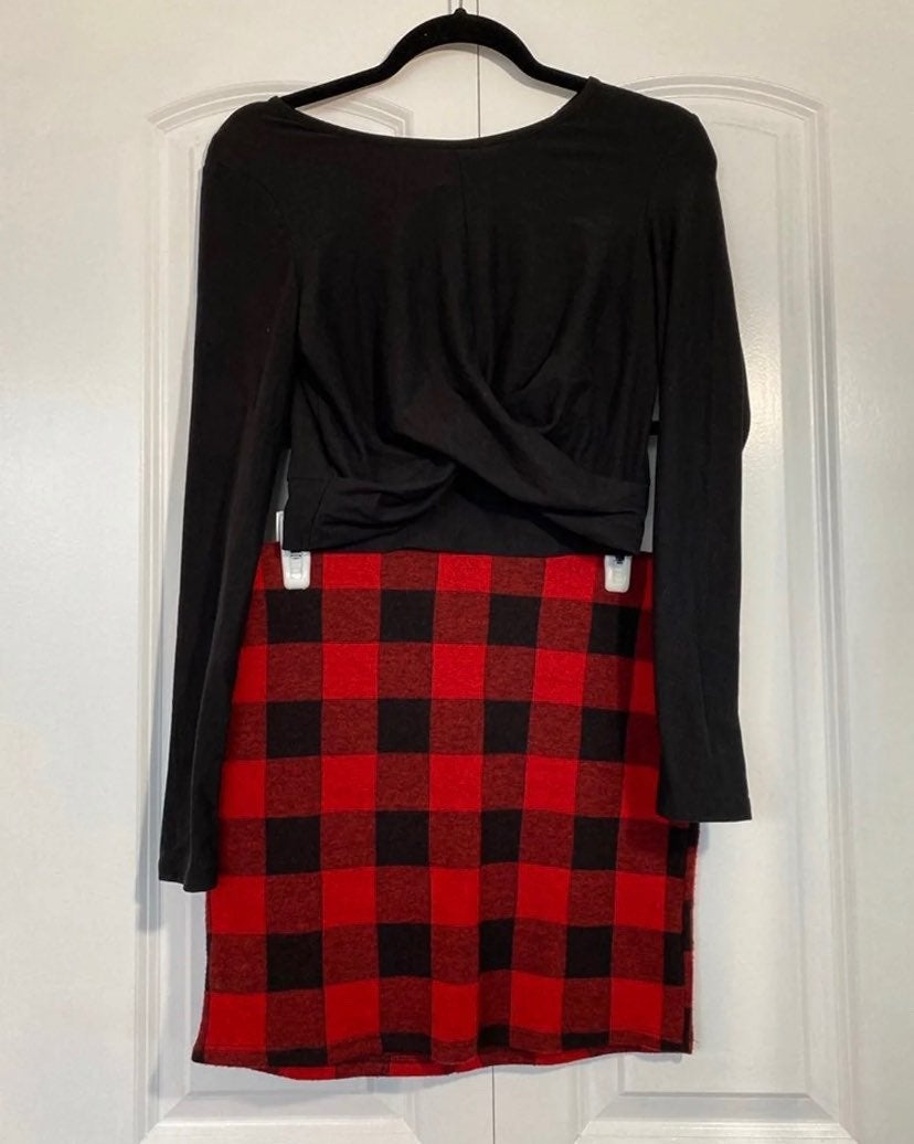 long sleeve crop top with skirt set