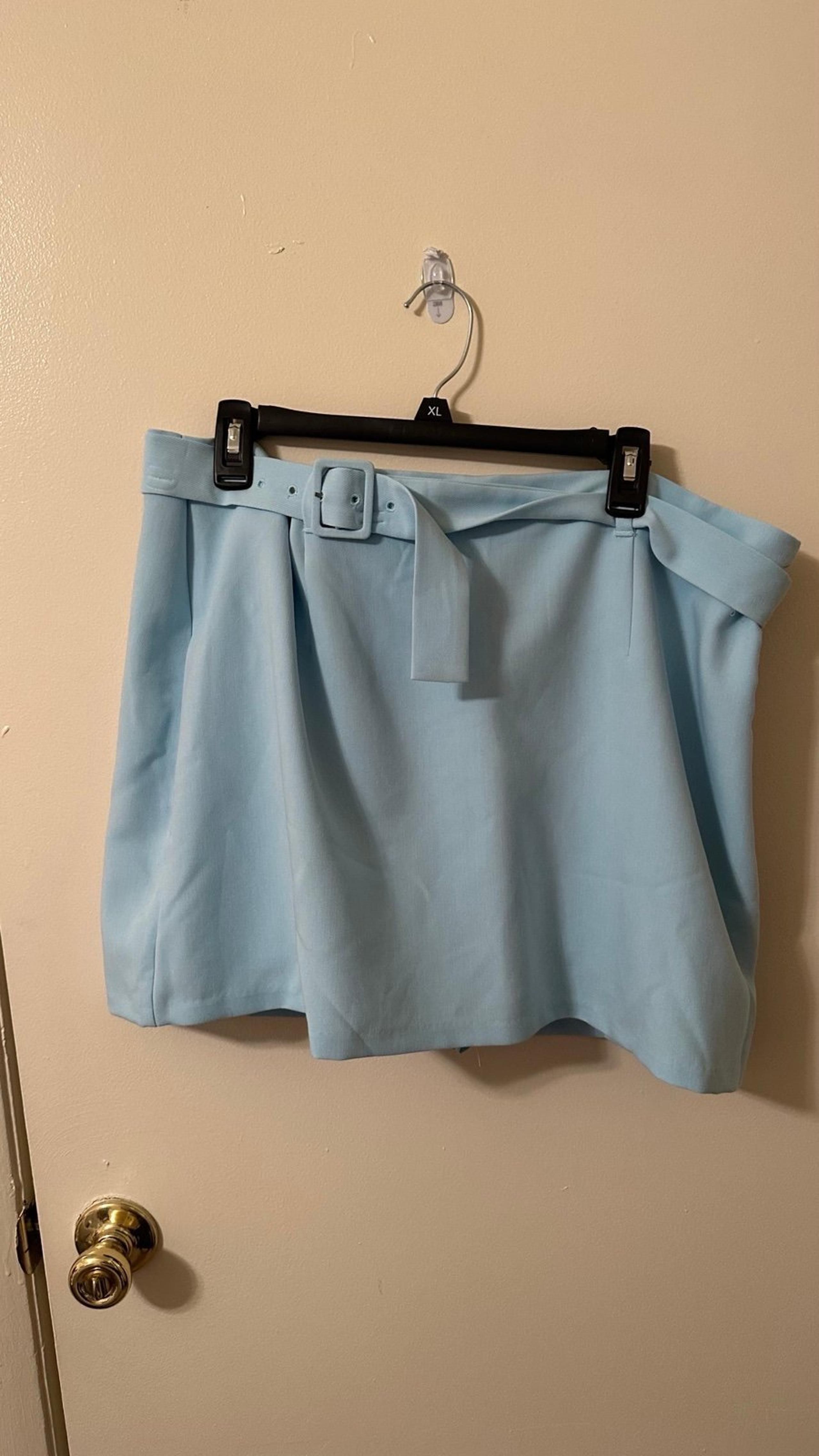 Abercrombie blue skort
