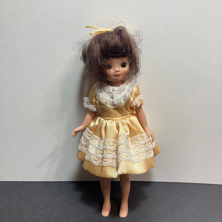 TONNER Tiny Betsy McCall 8 SPRING LUNCHEON Fashion Doll 2001 LE 350
