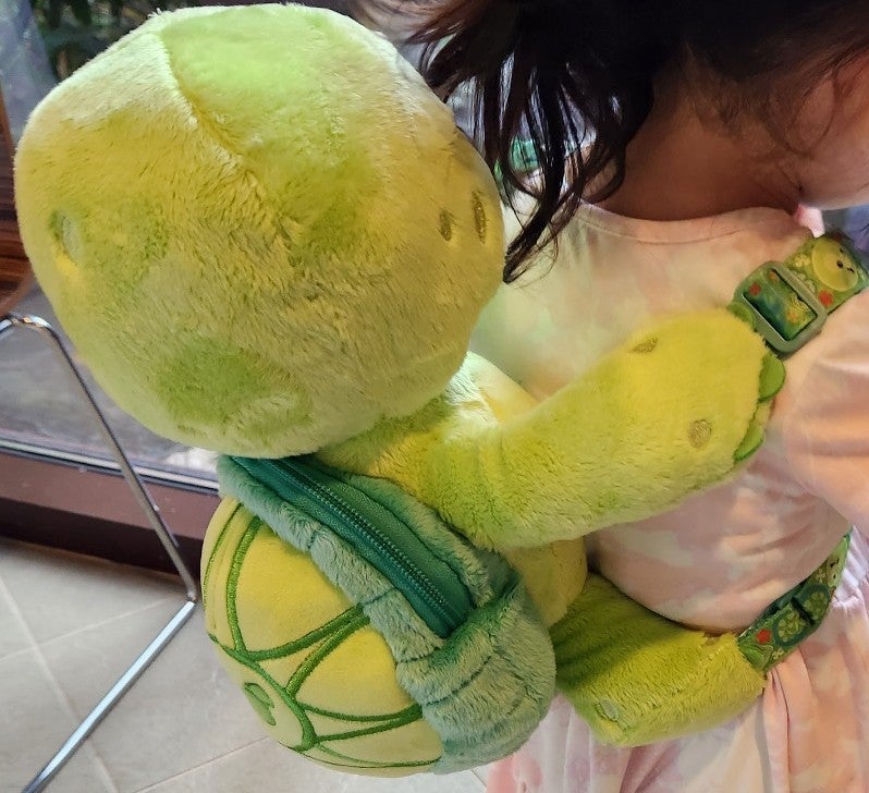 Disney aulani turtle olu backpack