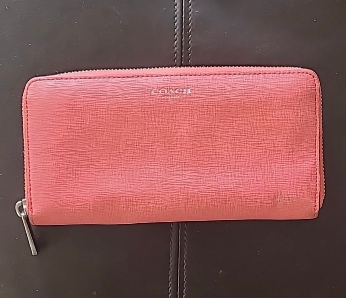 Coach Continental wallet Large Coach Pink pebble Leather zip around wallet Peach