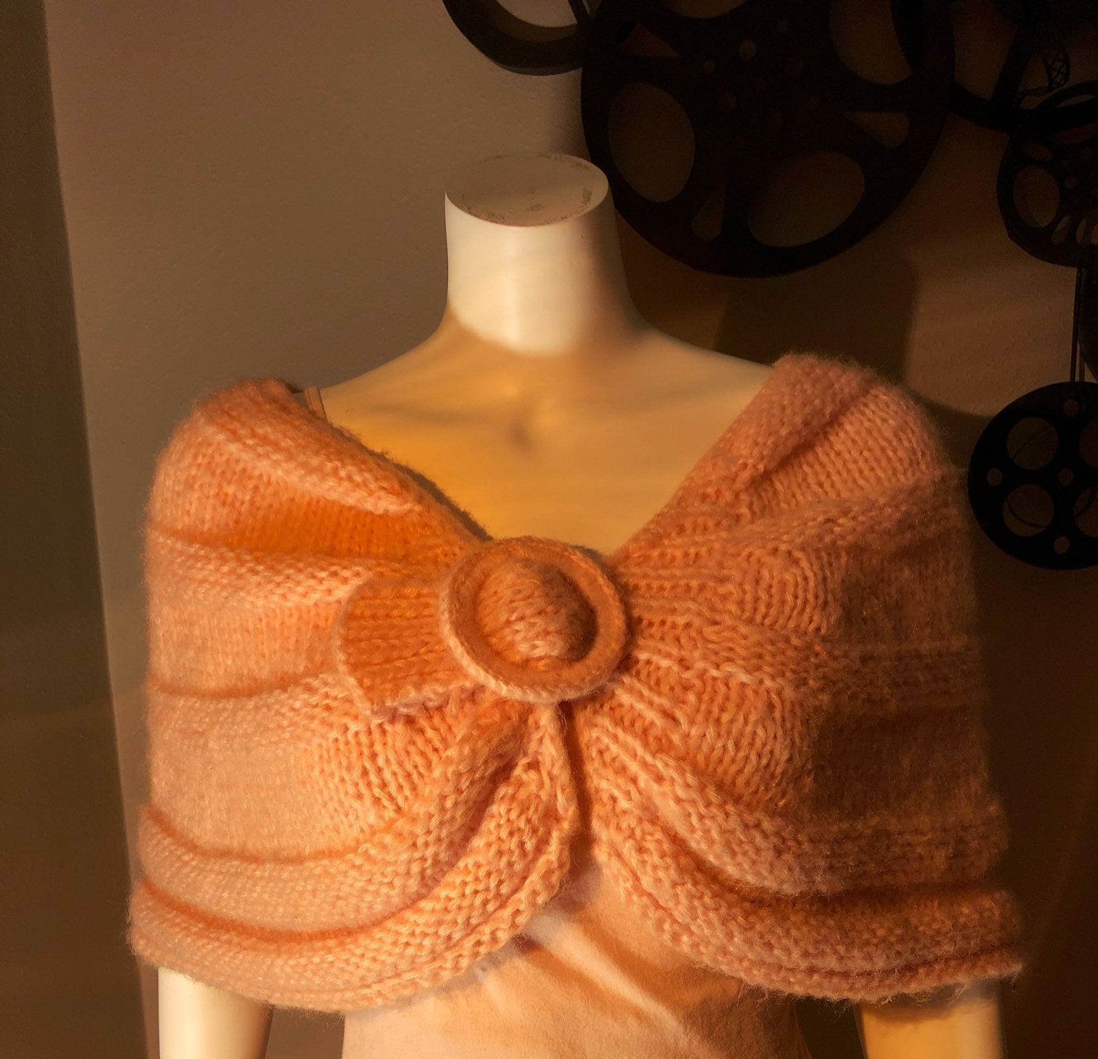 Pink knit Capelet