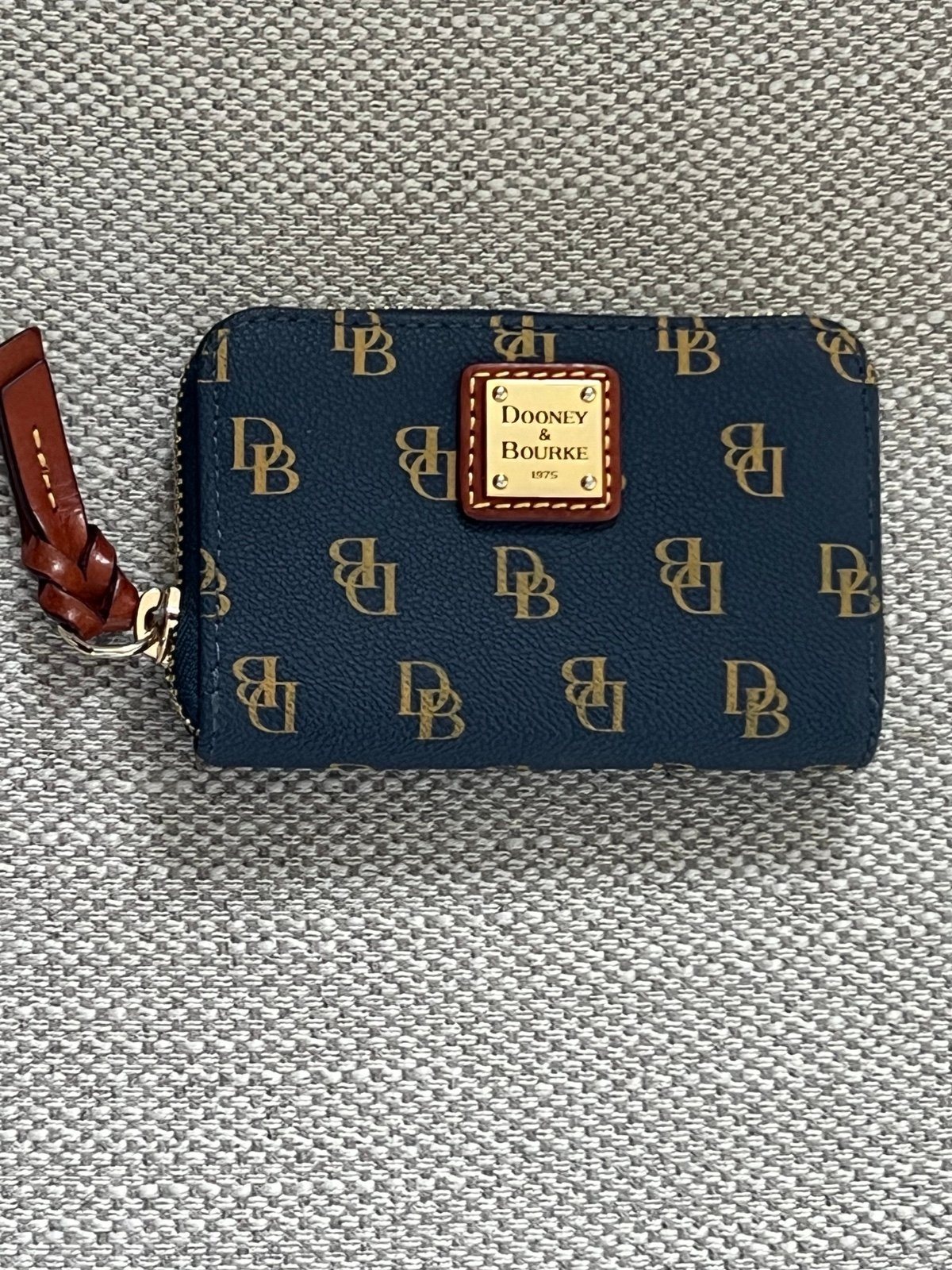 Dooney and Bourke Small Greta zip around wallet