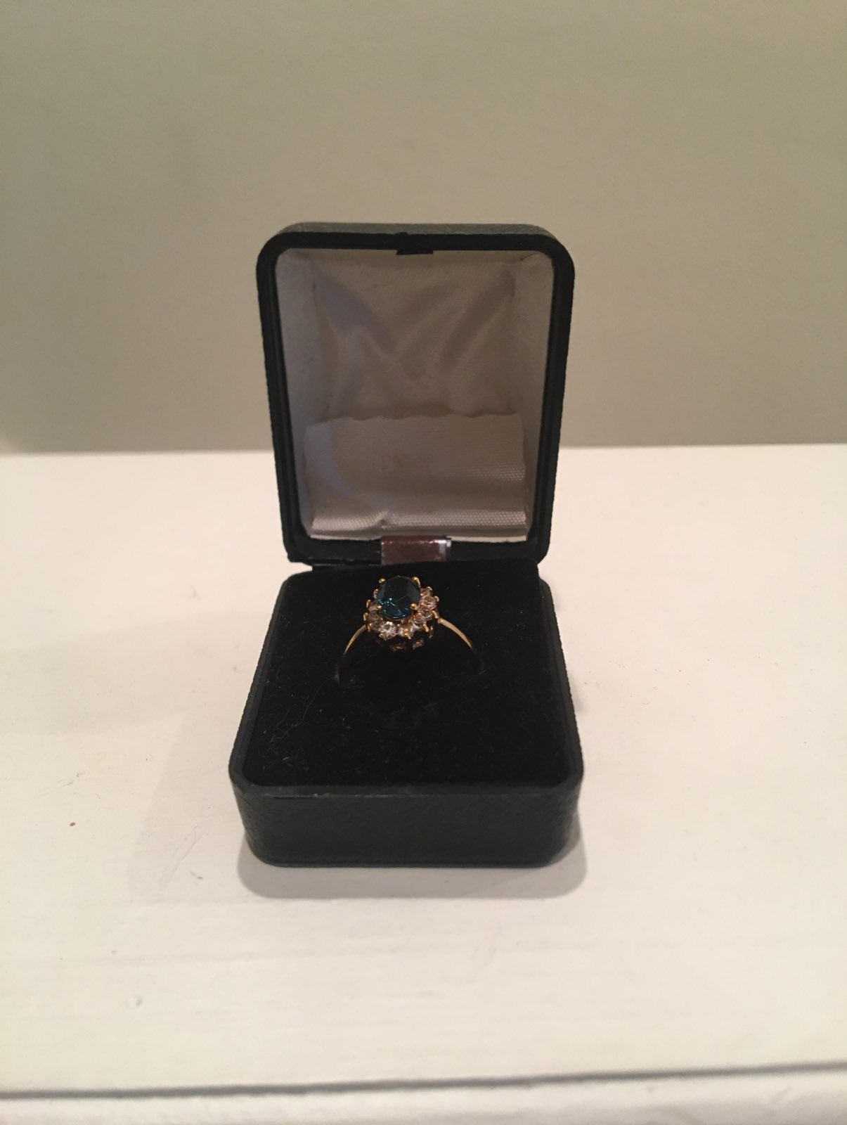 Gold Diamond & Sapphire Ring