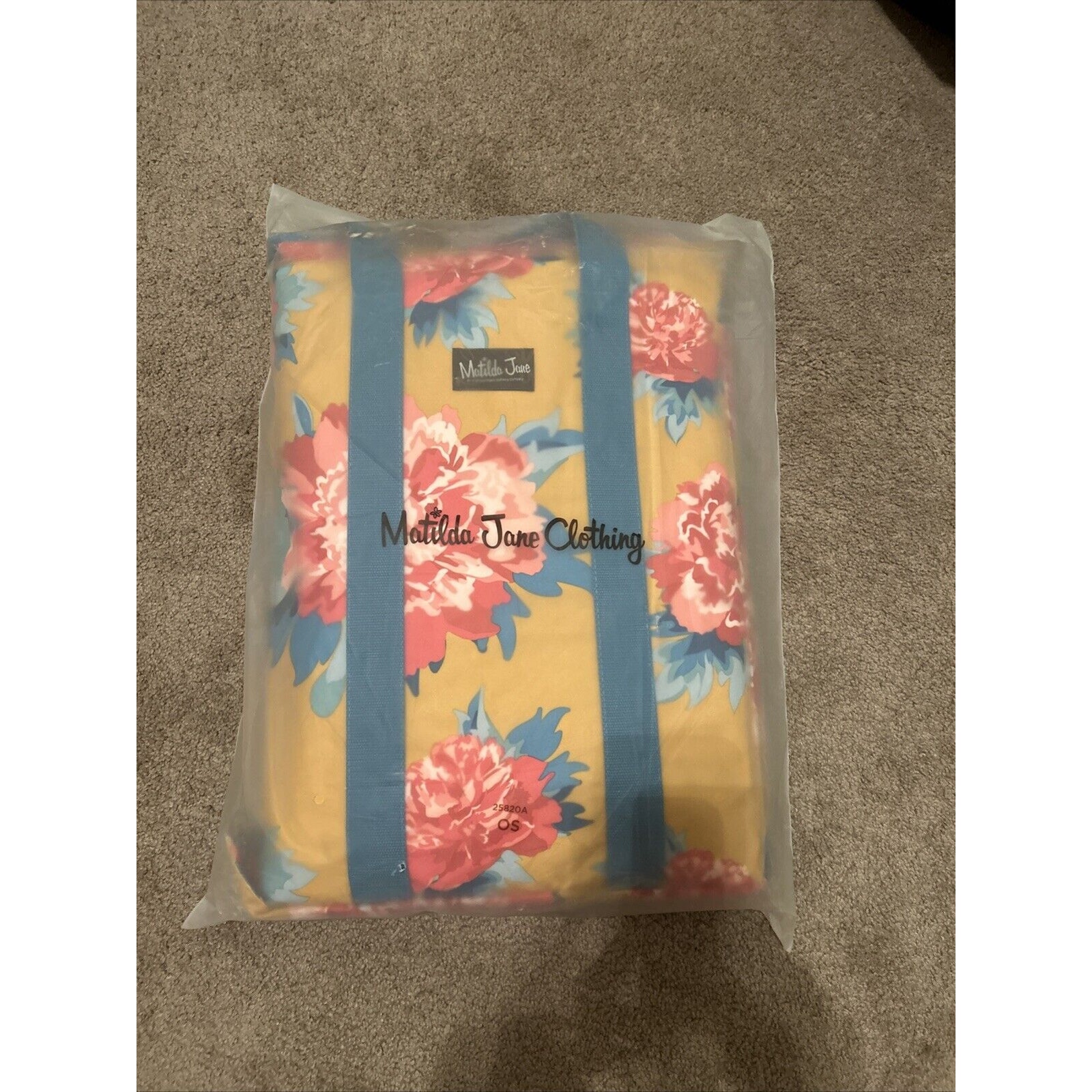 NWT Matilda Jane Beach Bum Fold Up Carry Tote Blanket Yllw Pk &Blue Floral 87x54