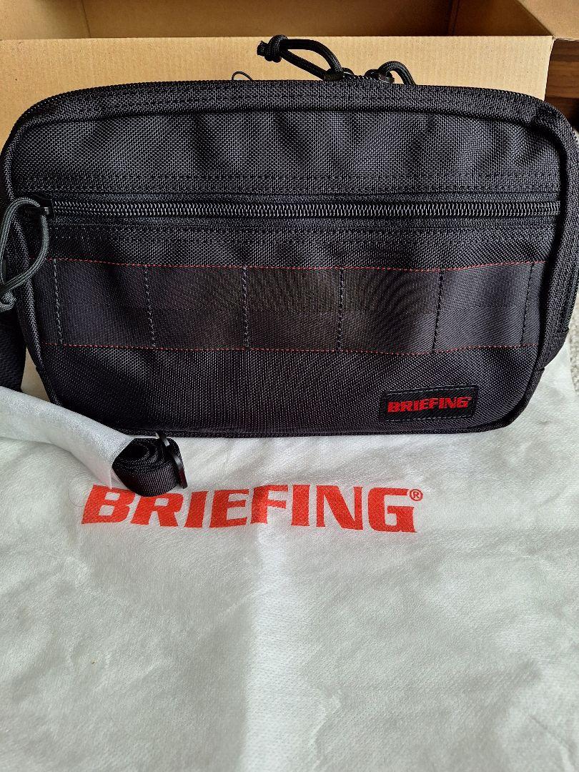 Brand new BRIEFING JET TRIP VIPER shoulder bag with tag.