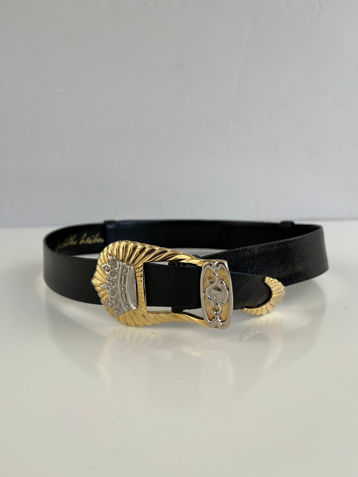 VTG JUDITH LEIBER Leather Belt