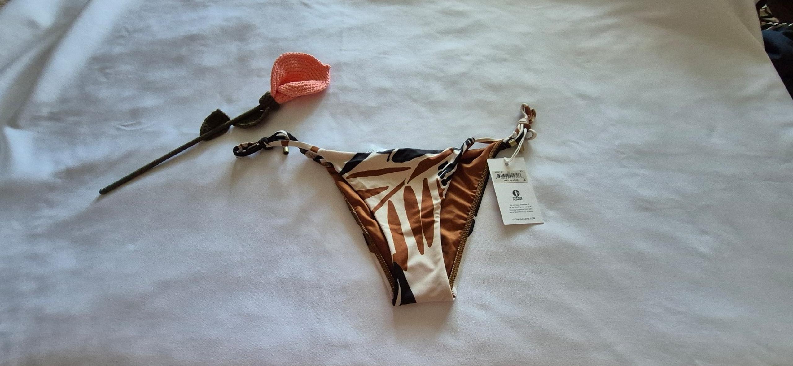 Vitamin A Graphic Jungle EcoLux BT Graphic Bikini Bottom color Multi size XS.