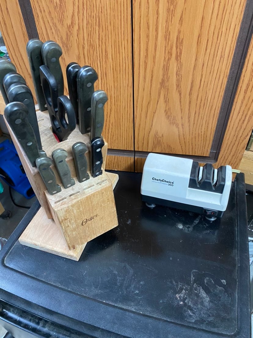 Knife set and sharpener
