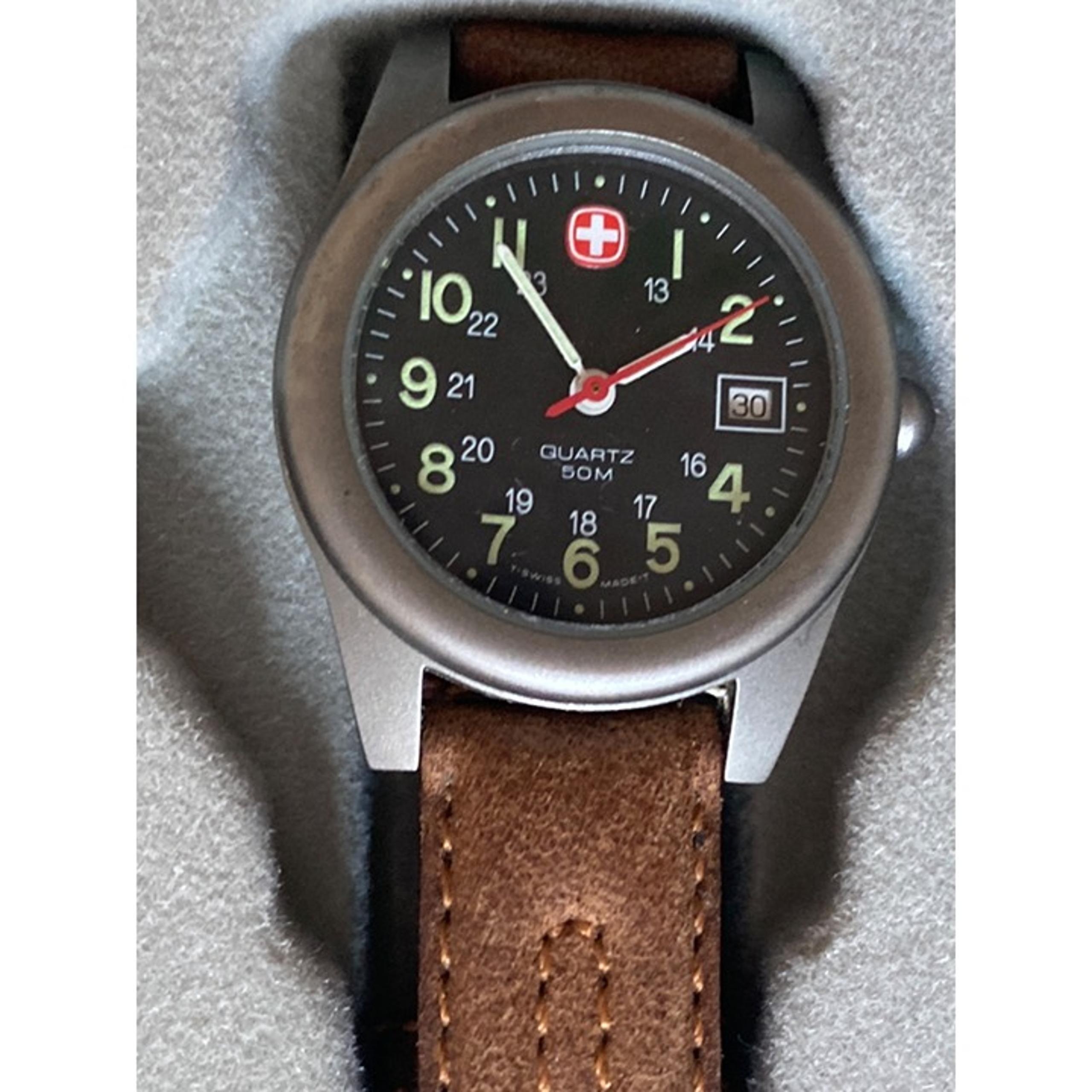 Wenger Swiss Army Unlimited Marlboro Date Watch Women Leather Band Vintage VTG