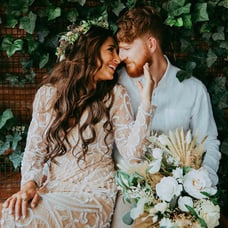 Boho green and white pampas grass bridal bouqet
