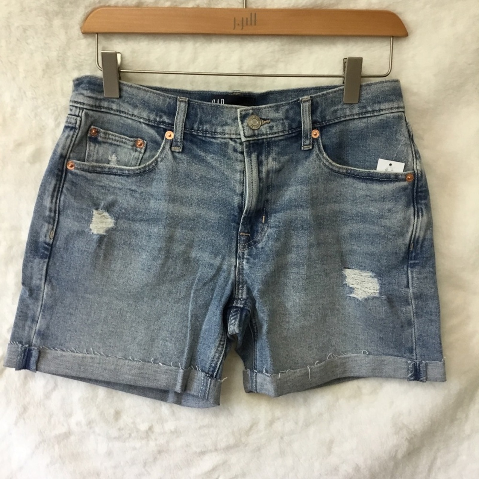 gap outlet shorts