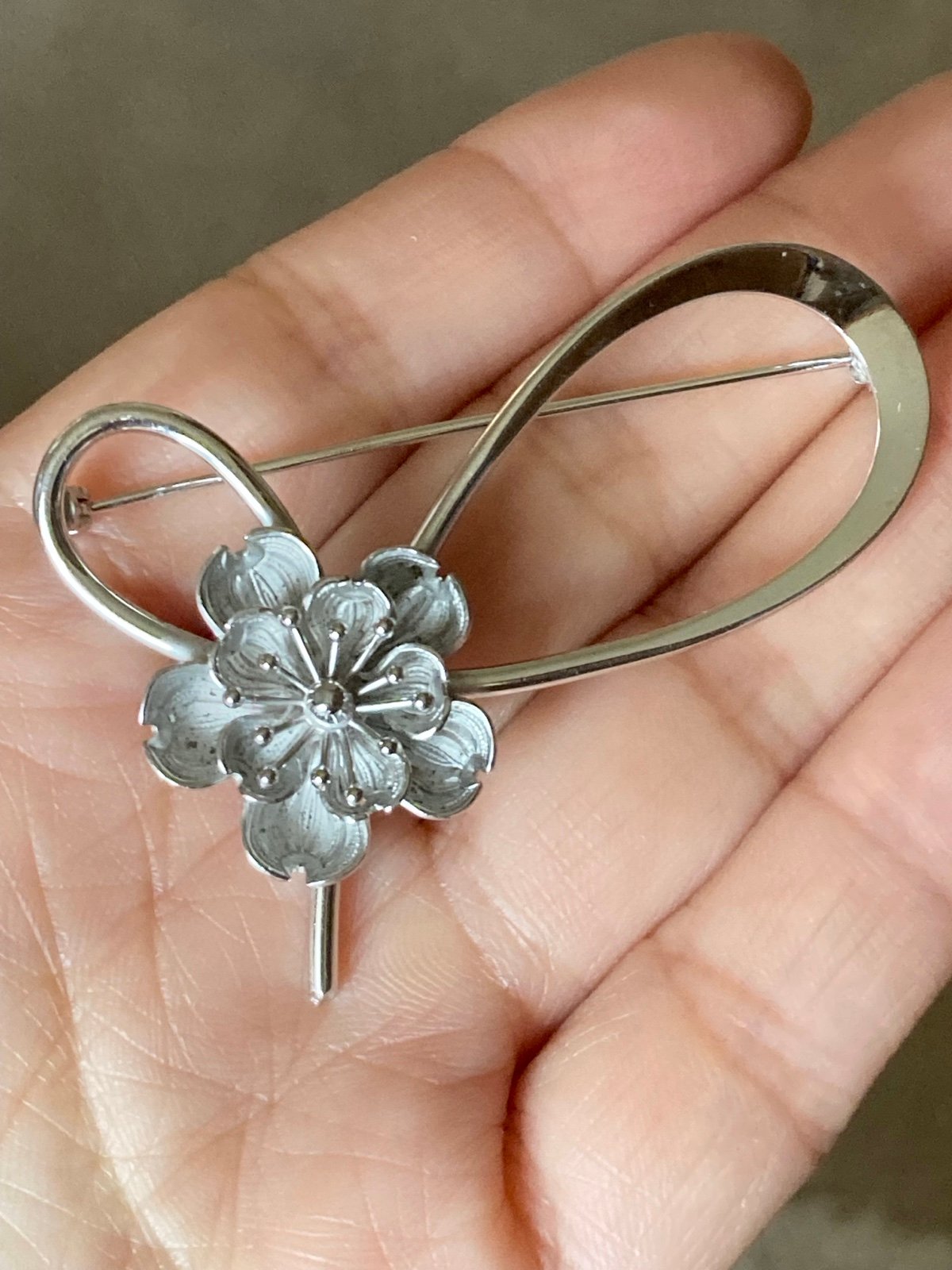 Vintage Beau sterling Silver flower Brooch