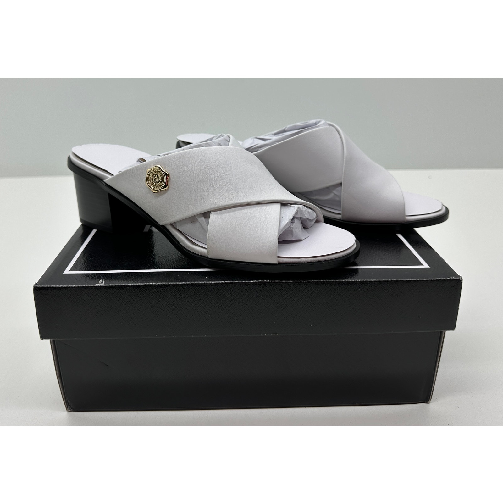 Karl Lagerfeld Paris Henry-K Leather Block Heel Sandals White Size 7.5 NIB #08S