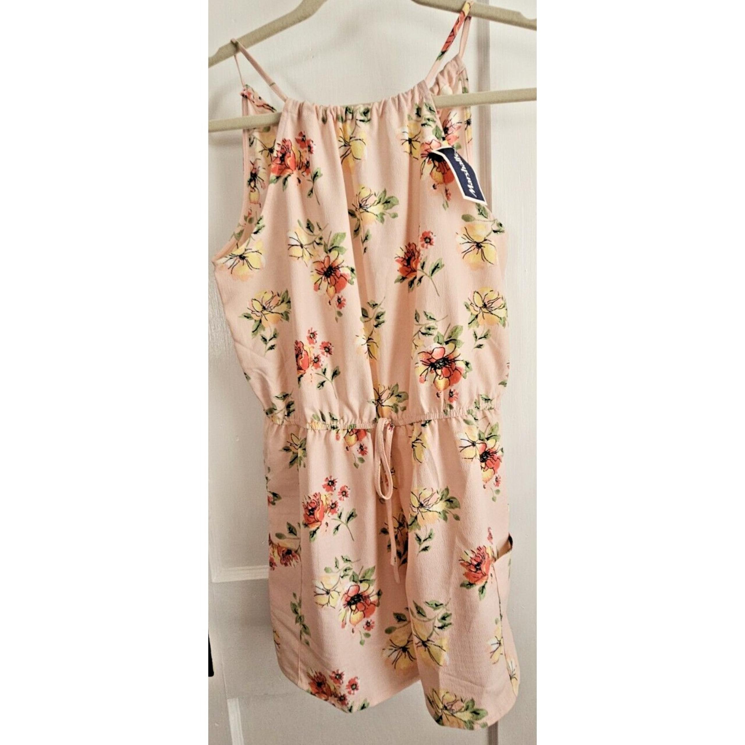 NWT MINE women pink floral halter neck romper shorts w/pocekt junior Sz Small