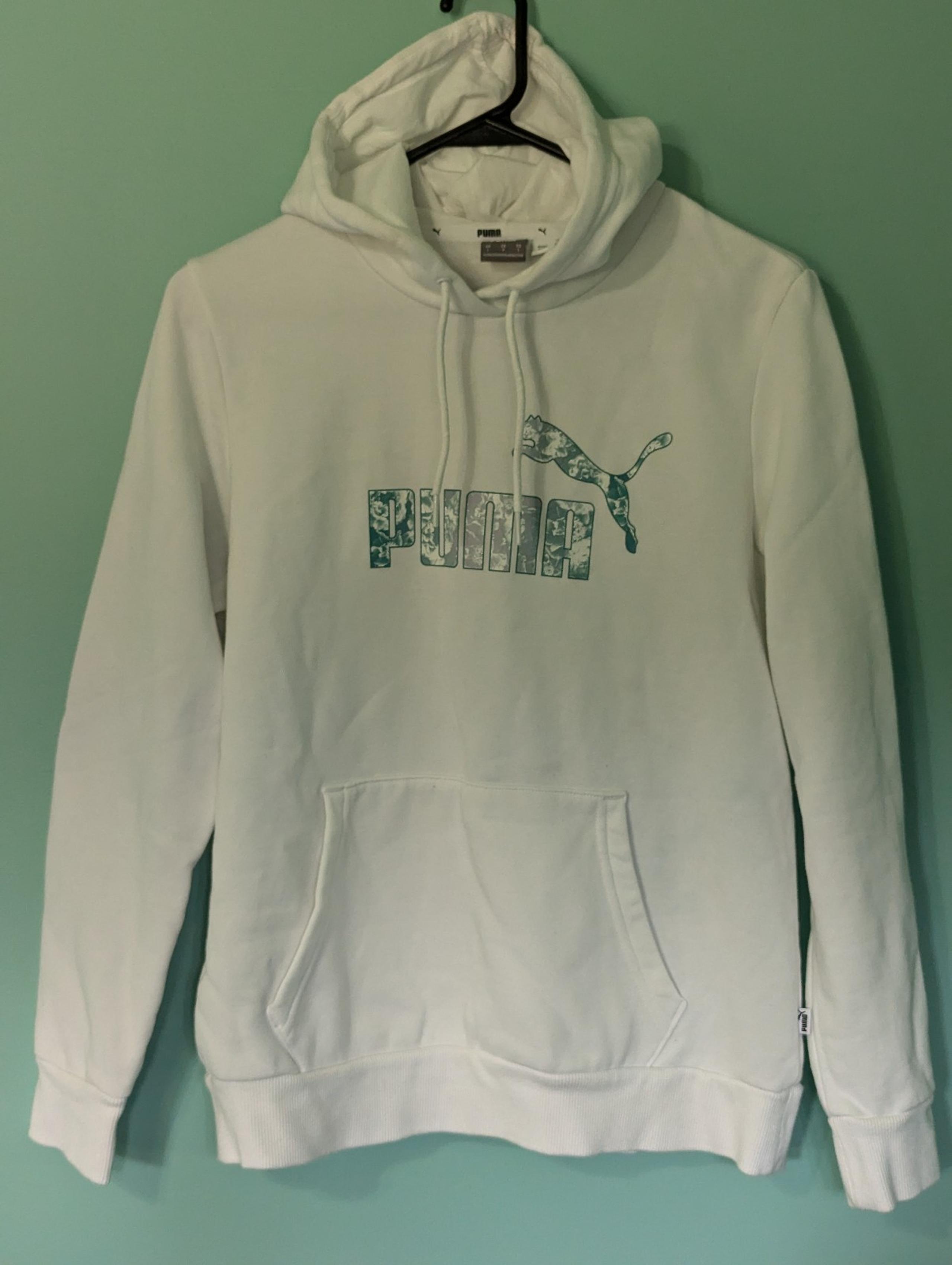 Women's puma hoodie size large