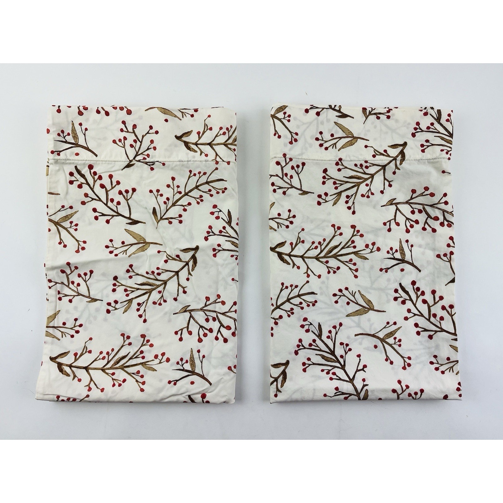 LL BEAN 2 Gorgeous Botanical Pillowcases Cotton Branches Berries Red Brown Leaf