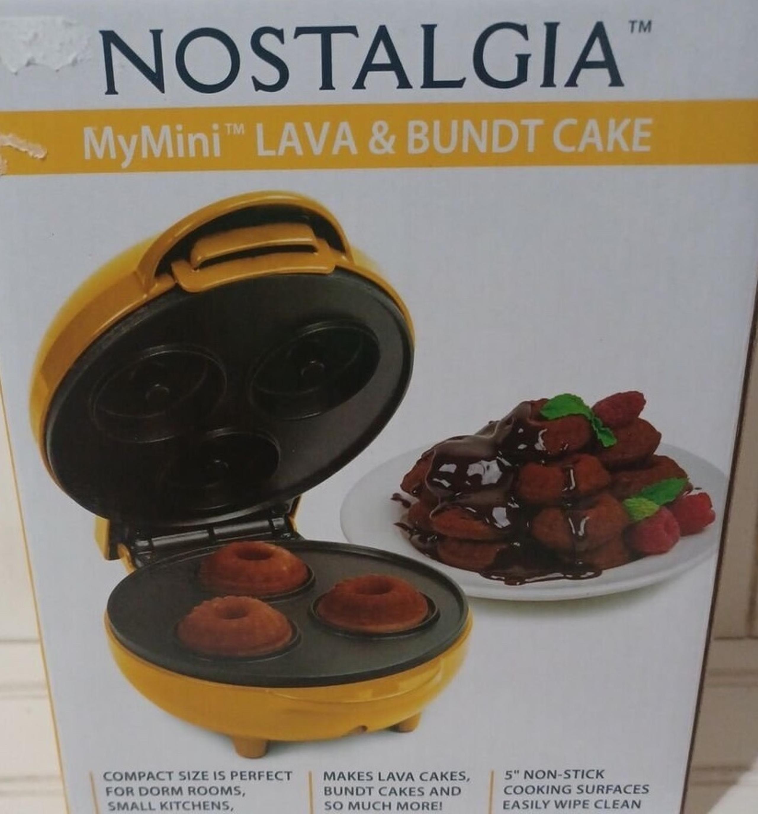 Nostalgia Mymini Lava & bundt cake maker