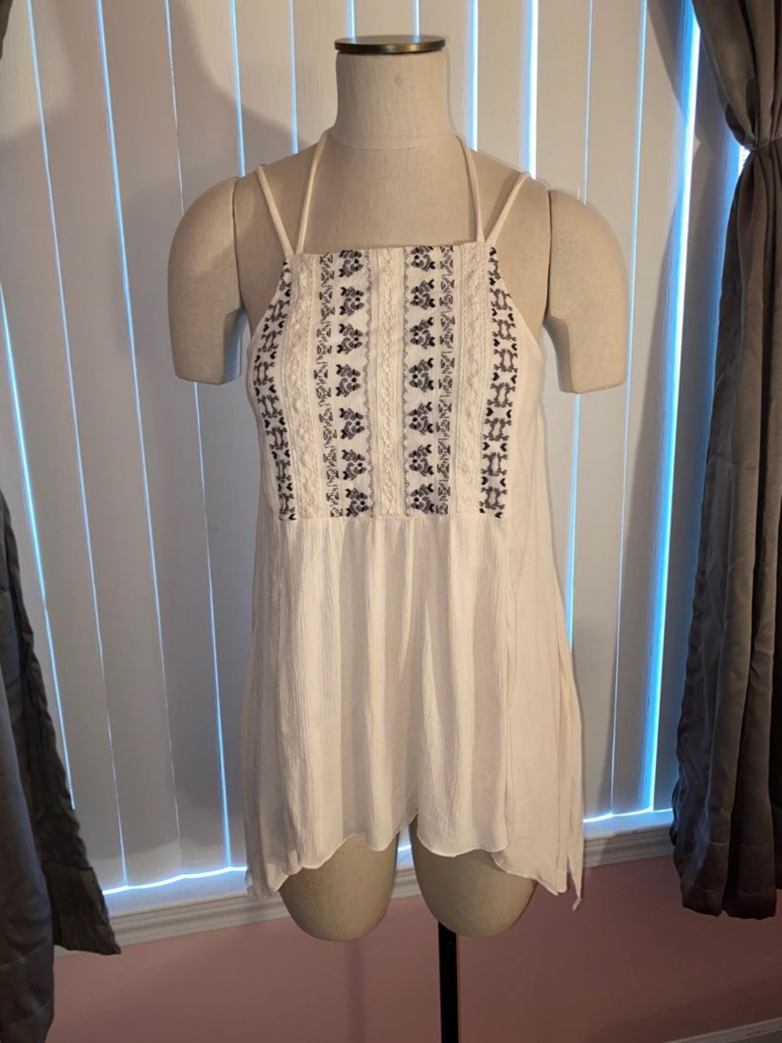Womens medium tank top