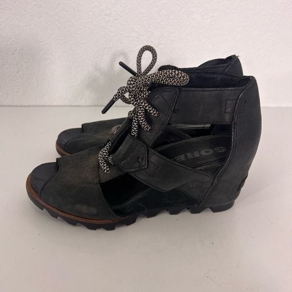 Sorel Black Leather Cutout Detail Lace Up Wedge Sandals