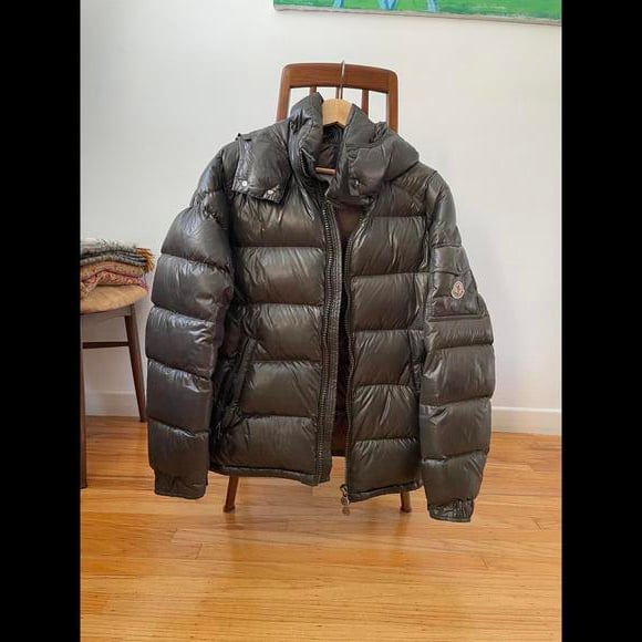Moncler Maya puffer jacket men M size 3 army green