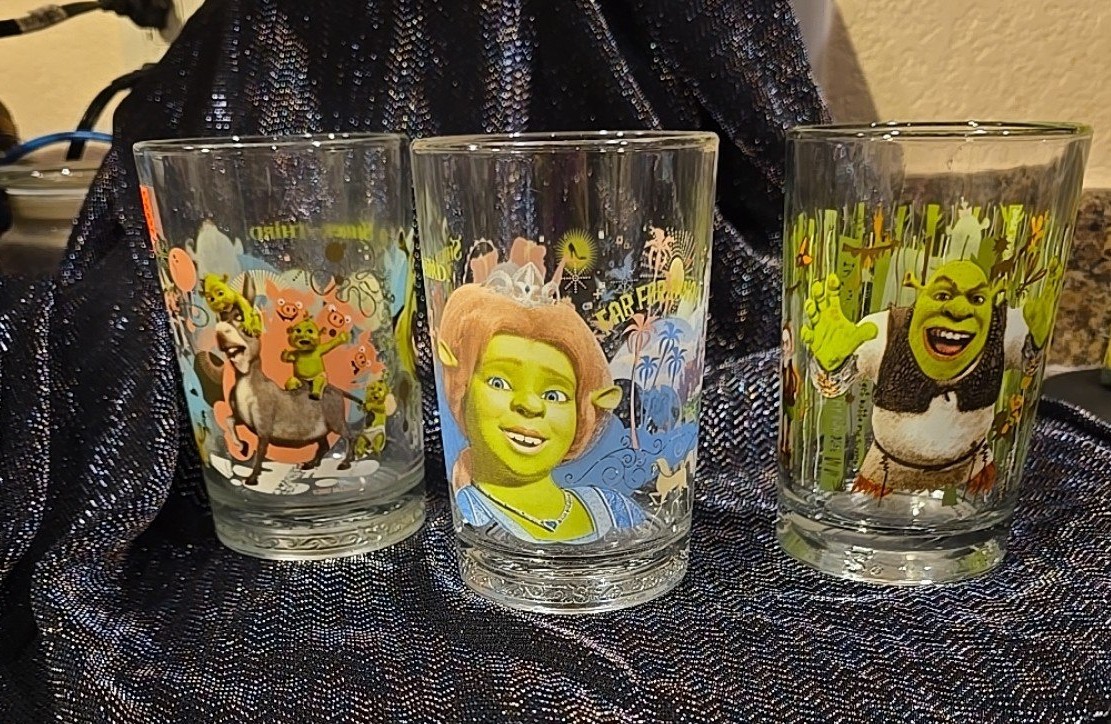 4 McDonald's Dreamworks Shrek the Third Glass Collector's Glasses