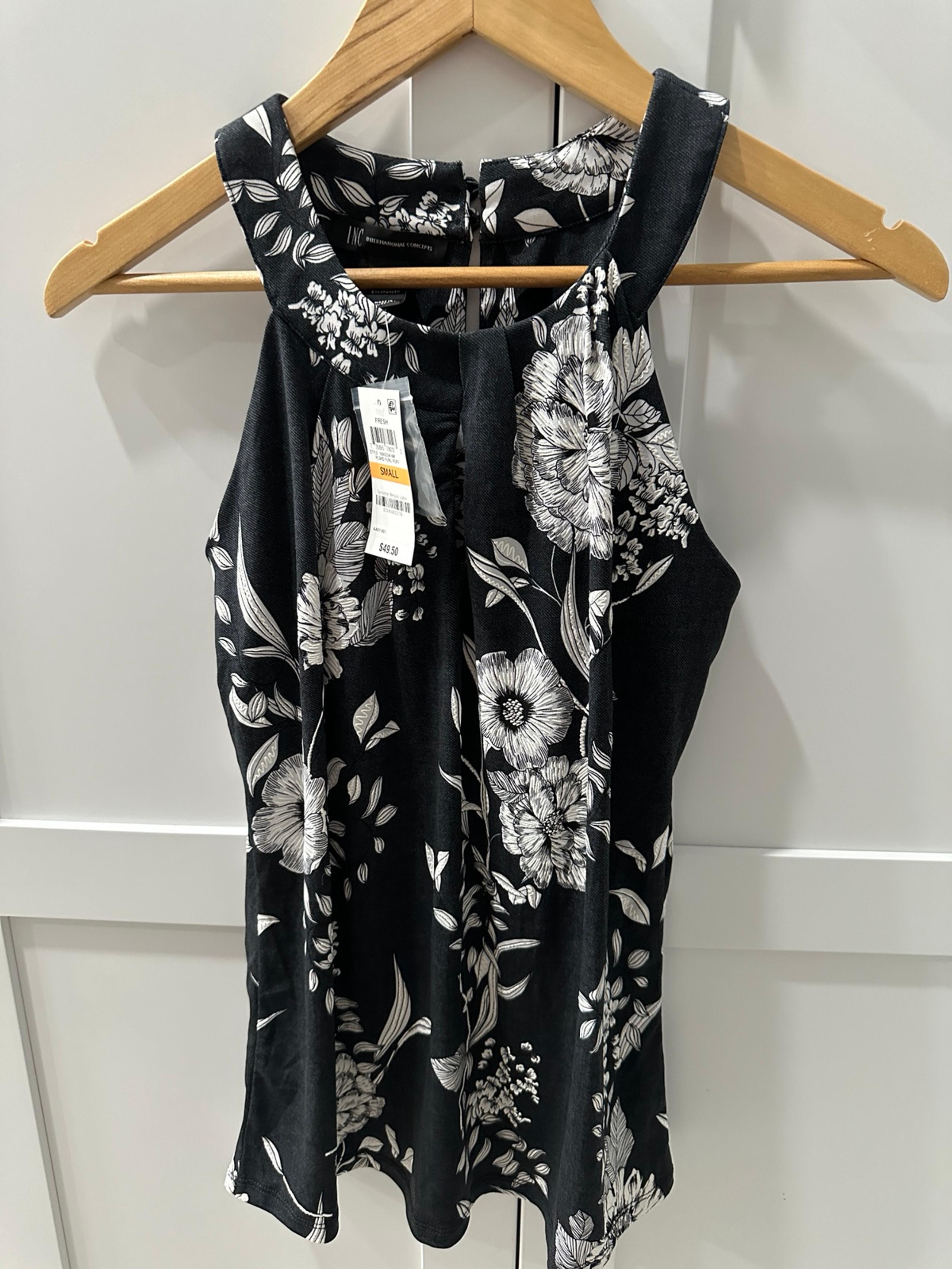 INC black floral tropical keyhole halter top size small NWT