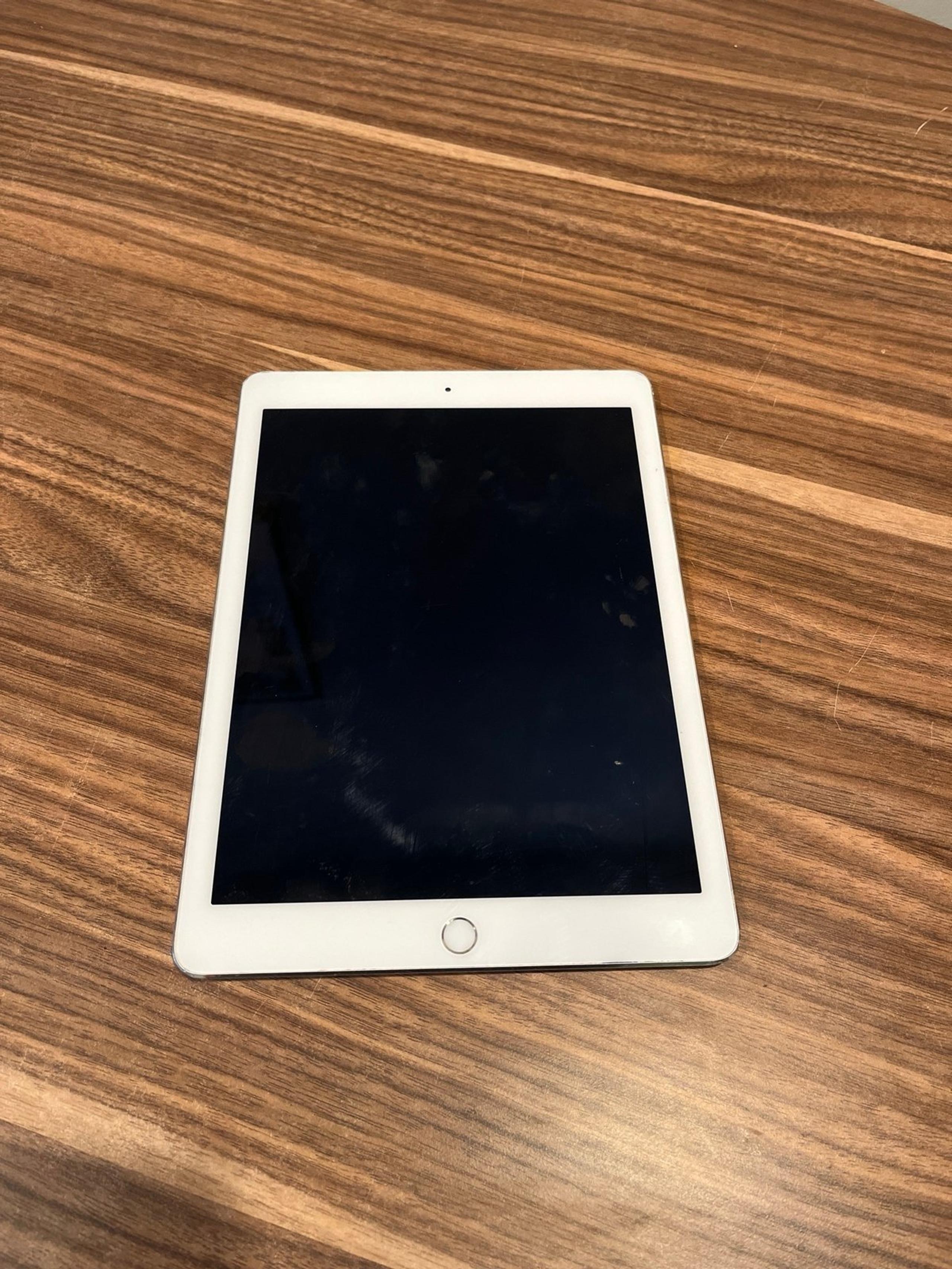 Apple iPad Air 2nd Generation 64 GB in Silver Cellular Connection Verizon
