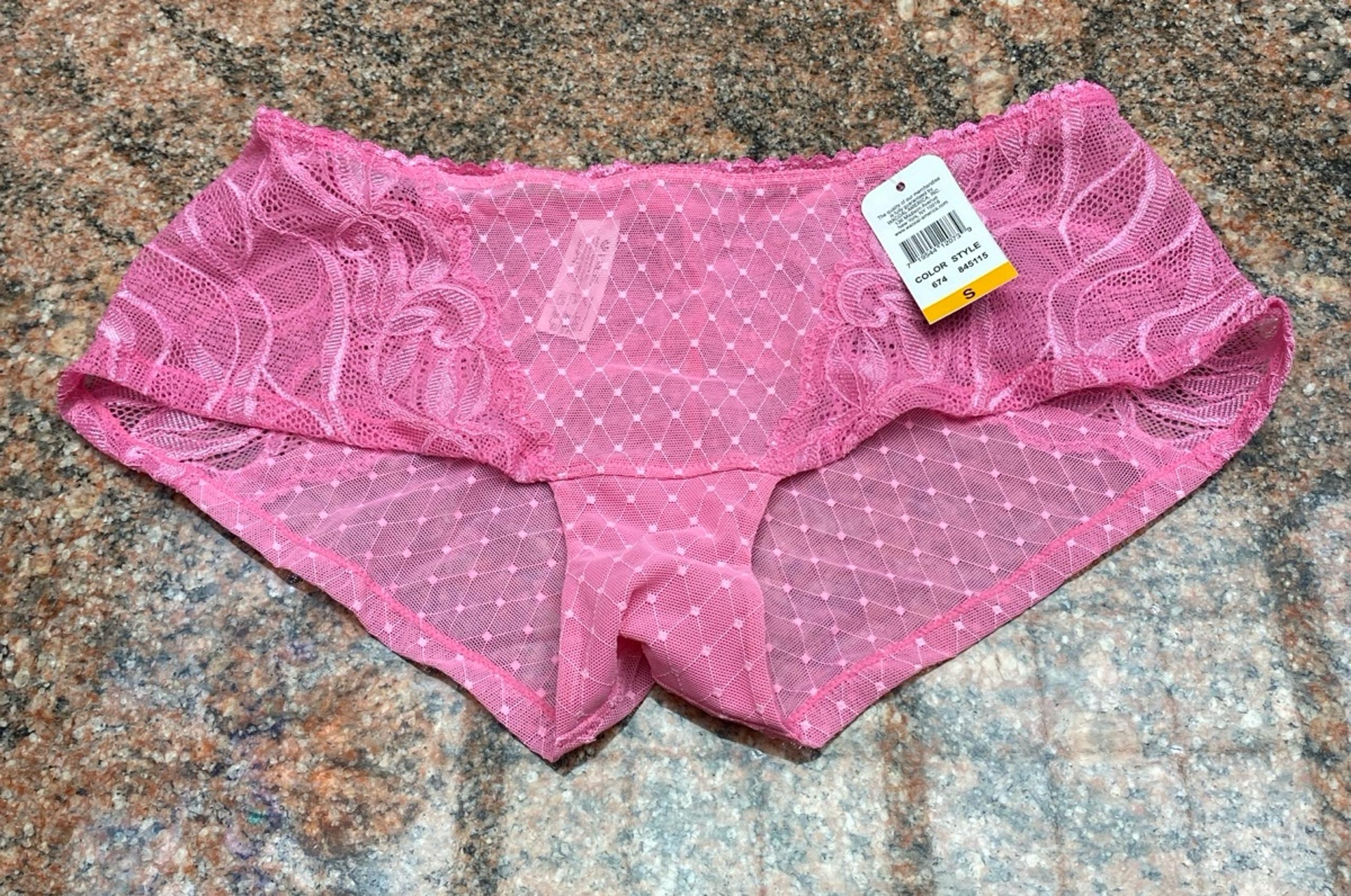 Wacoal new with tags sheer lace panty in pretty pink. Beautiful sexy  size small