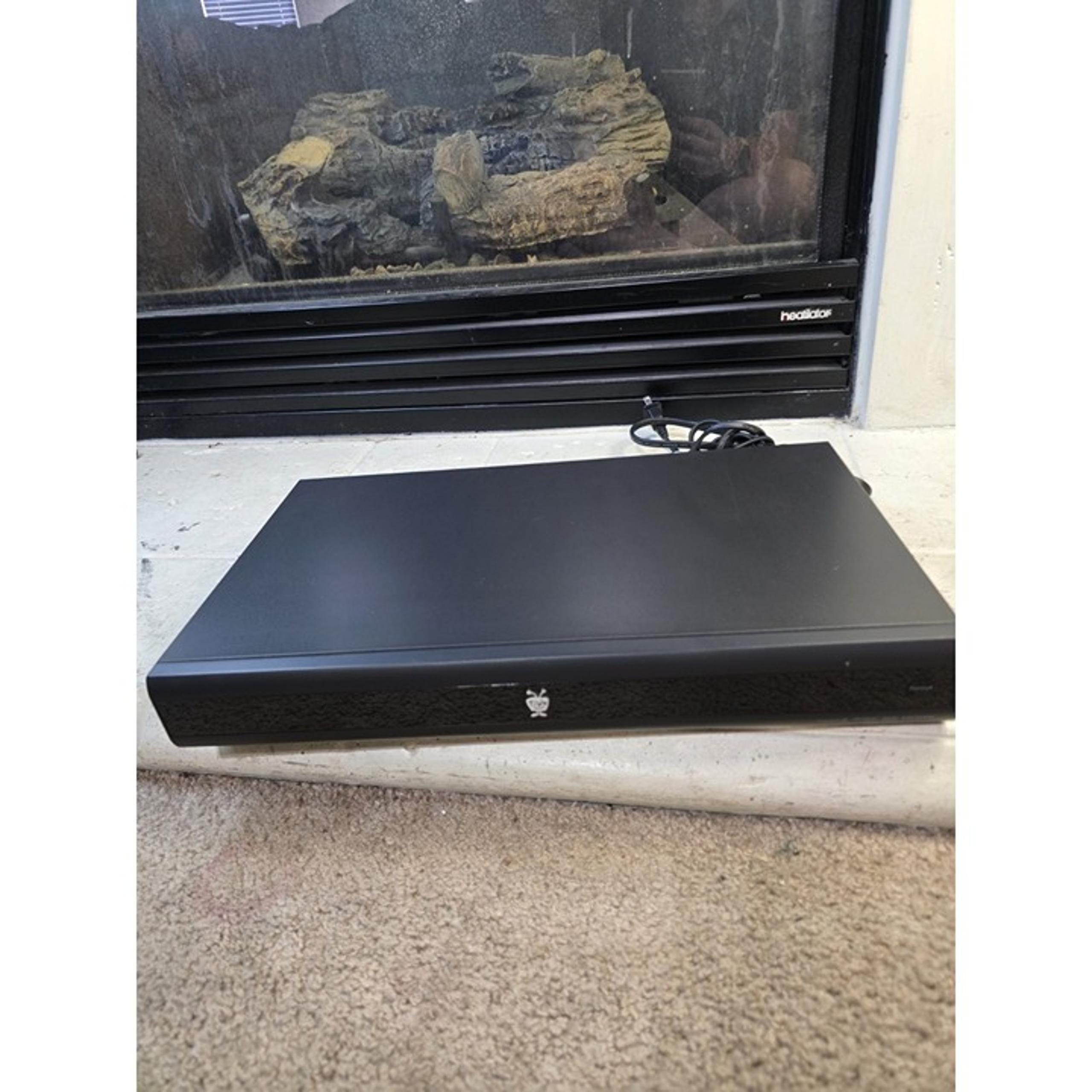 TiVo Premiere 500 GB DVR Digital Video Recorder Streaming Media Player TCD746500