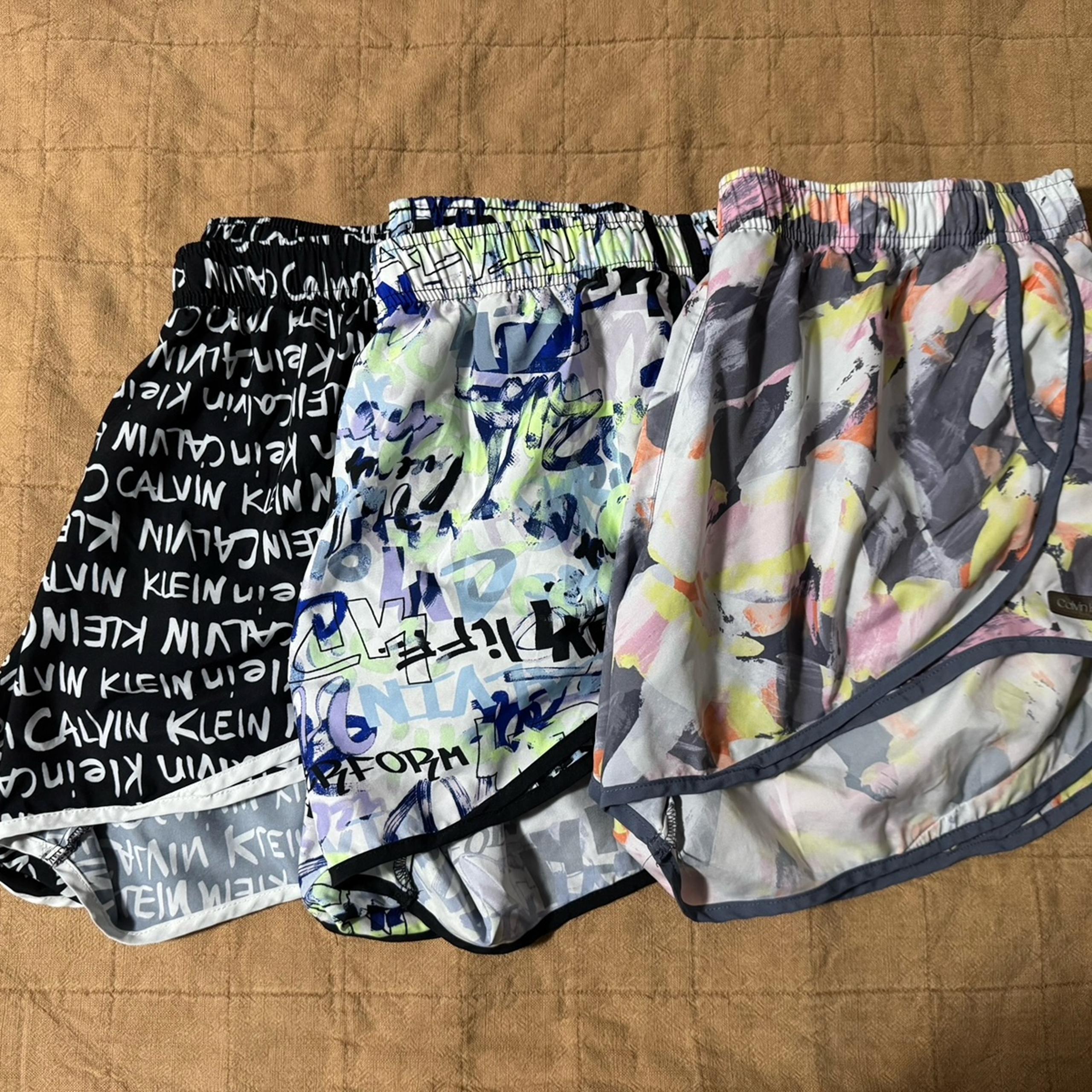Women’s Calvin Klein shorts x3