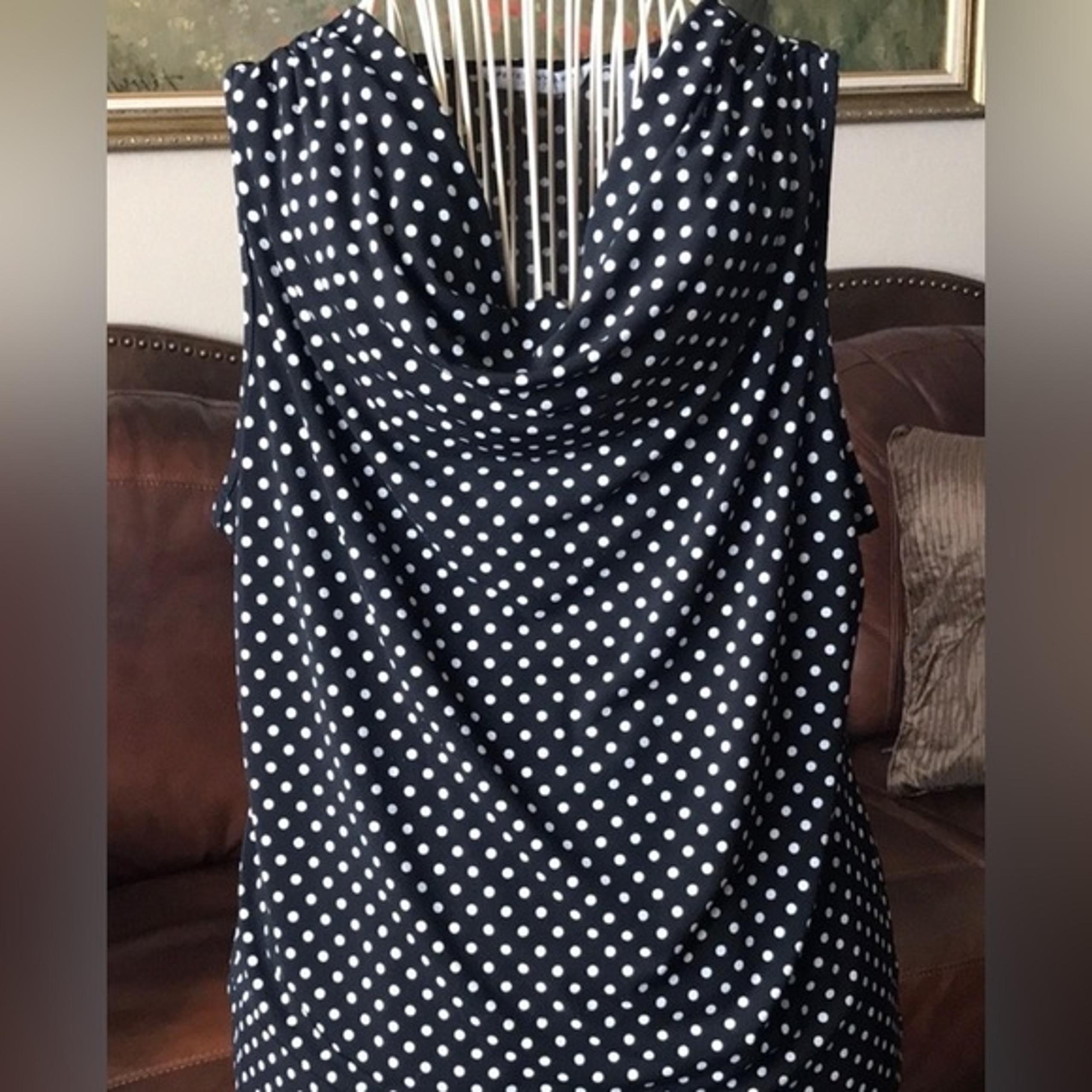 Peter Nygard Sleeveless Cowl Neck Top (Size: Large)