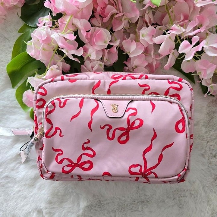 NEW Victoria's Secret Travel Makeup Pouch in pink and red bows