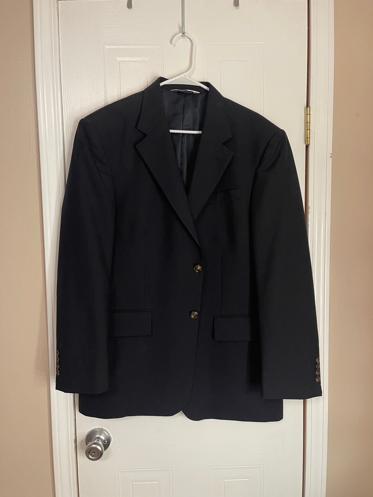 Versini black 100% wool suit jacket with black interior liner, 42R