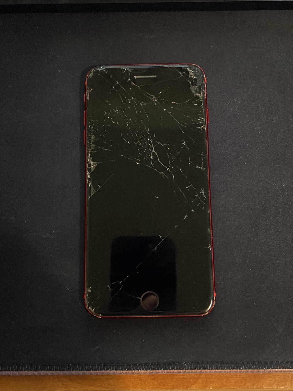 Apple iPhone 8 Plus 64 GB in (Product) RED Unlocked Carrier