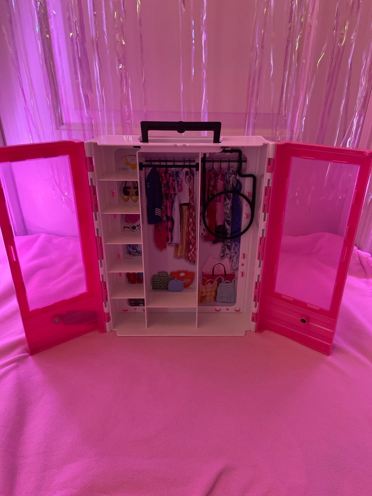 Barbie Closet with Clothes and Accessories