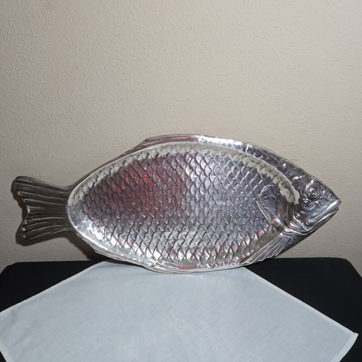 Vintage Reed And Barton Silverplated Salmon Fish Server 22 1/4 Pressed.