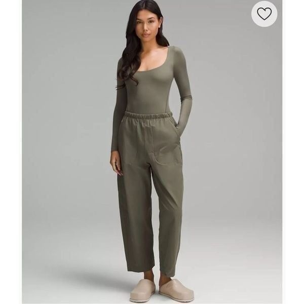 Lululemon Wundermost Ultra-Soft Nulu Square-Neck Long-Sleeve Bodysuit size M NWT