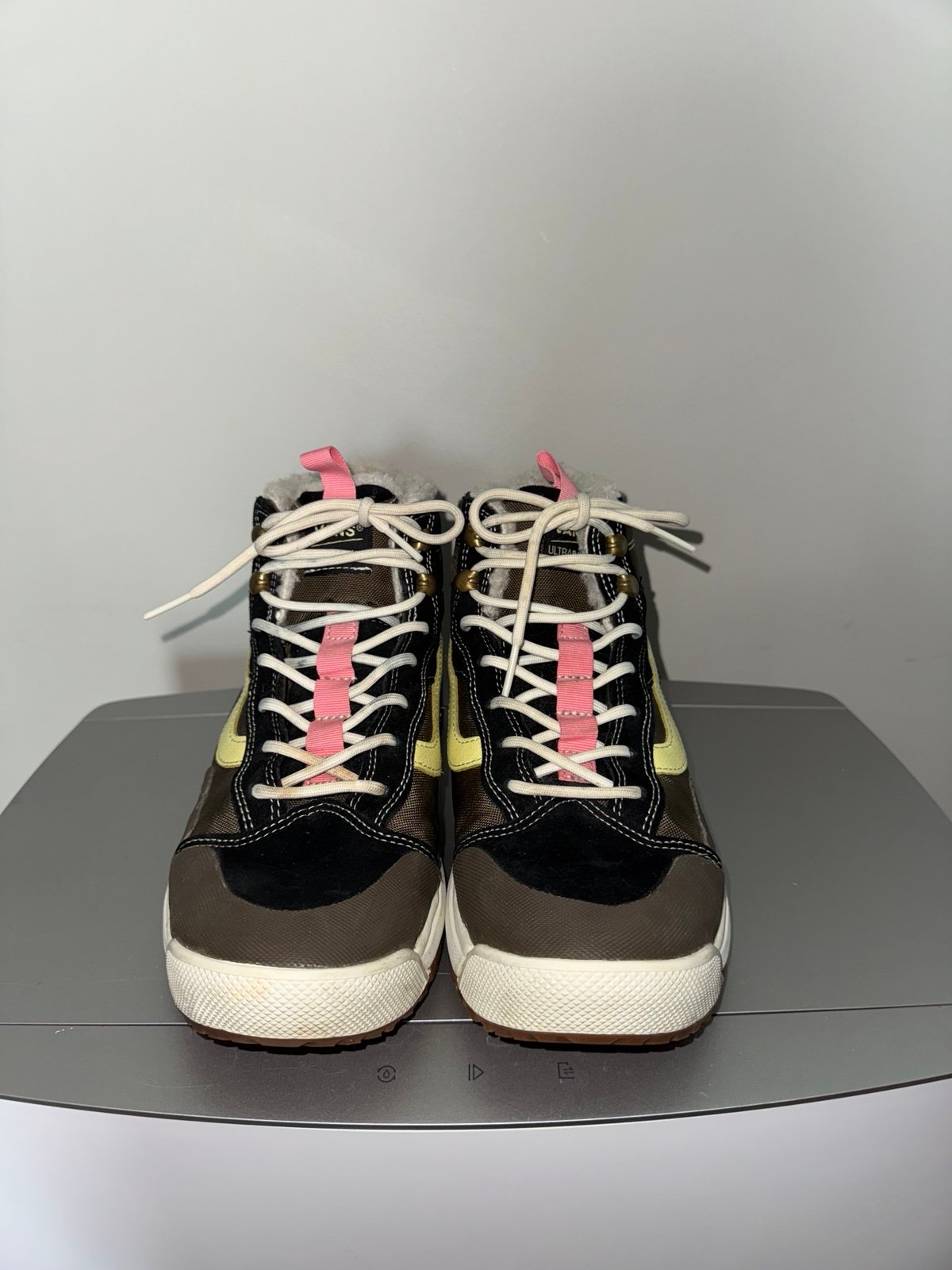 VANS ultrarange exo hi mte