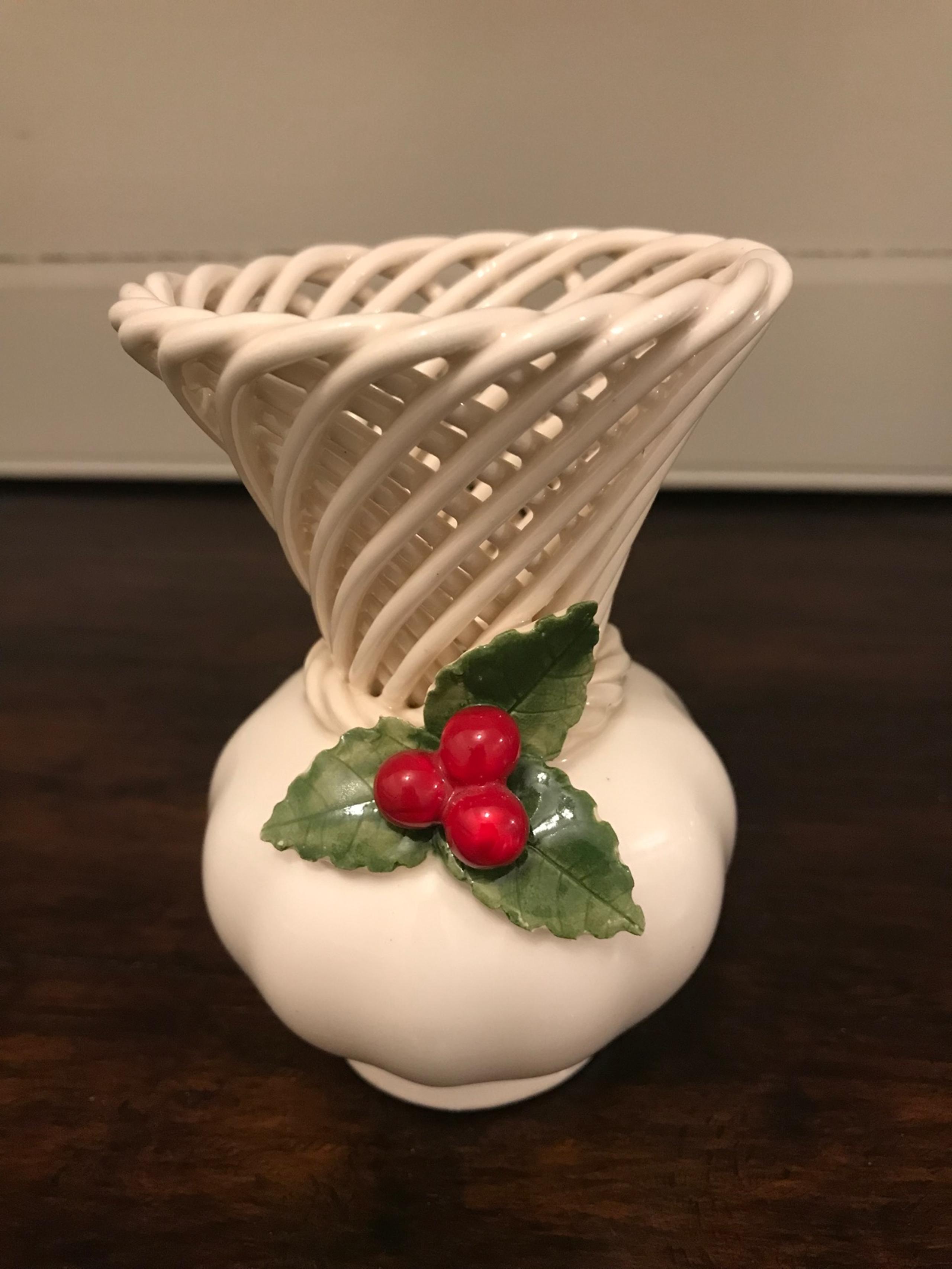 Levante basketweave porcelain vase