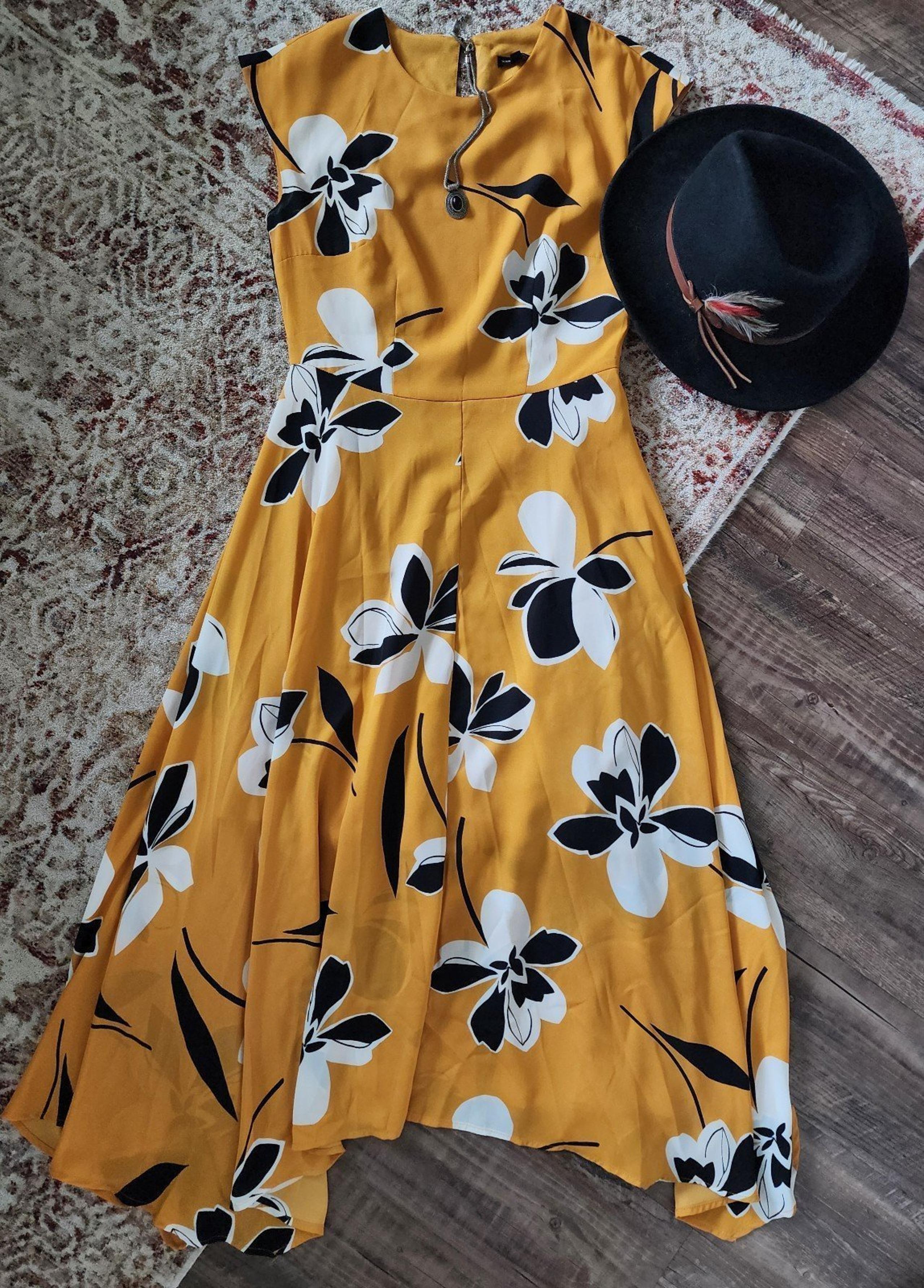 Women's Who What Wear Midi Yellow Floral Dress Size XS