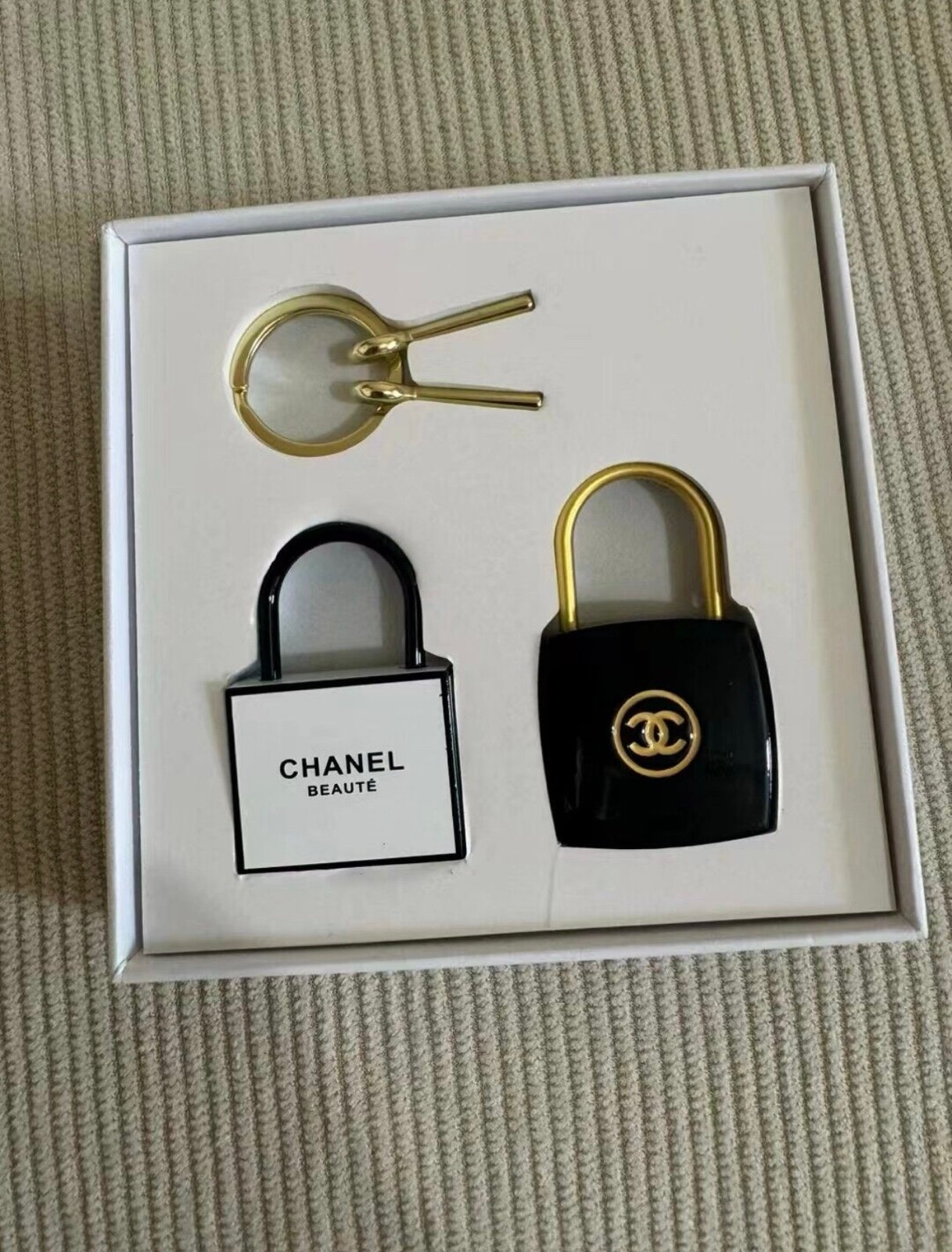 GWP Chanel Beauté Lock and Key
