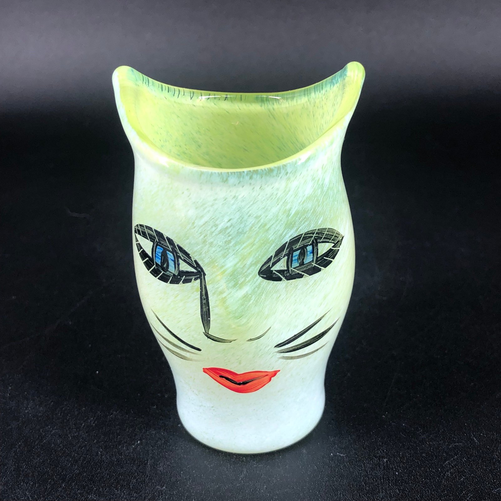 Kosta Boda Open Minds Cat Vase Yellow Green Signed Ulrica Hydman-Vallien