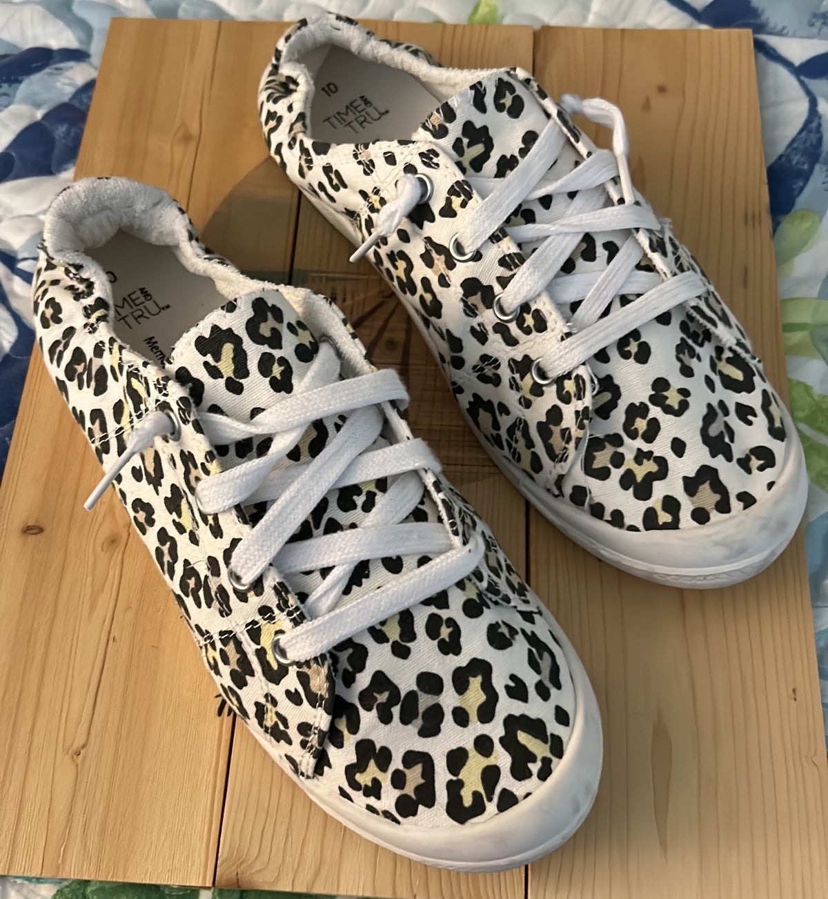 Time and Tru Retro Sneakers at Walmart - Walmart Finds