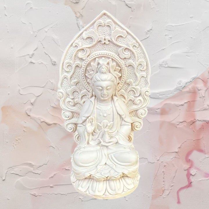Kwan Yin Statue in Ivory Resin, 5-Inch Buddhist Goddess of Mercy, Peaceful Home