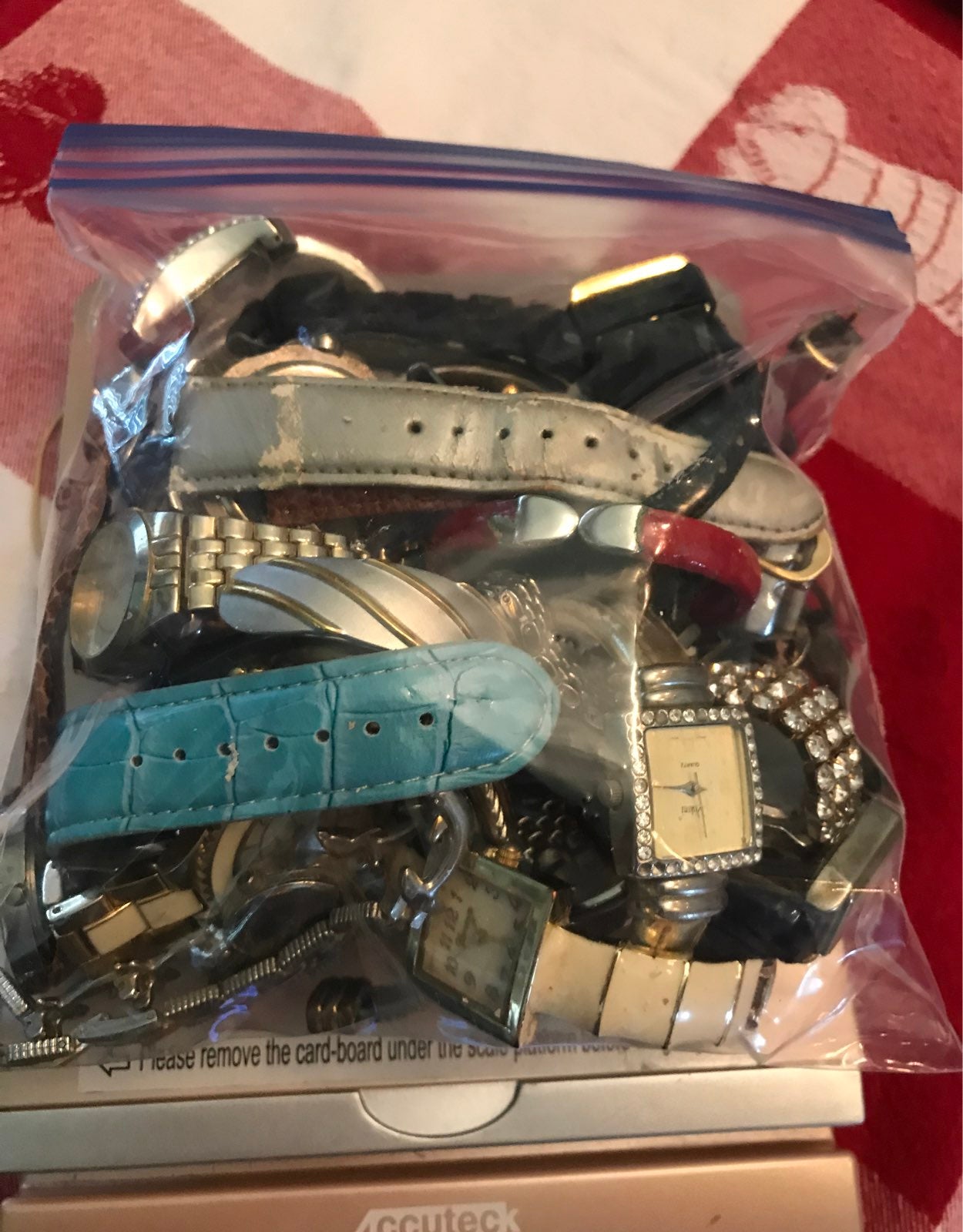 Lot of 27 80's and 90's watches