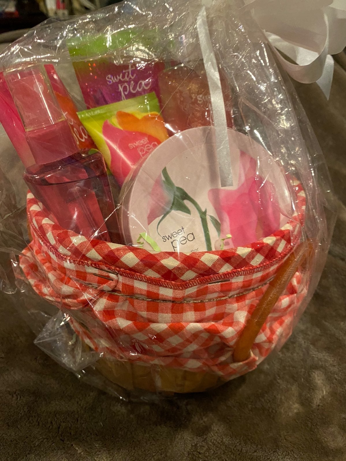 Bath & Body Works Sweet Pea Gingham Bask